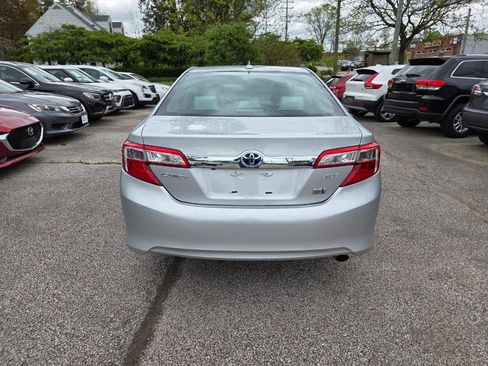 Used 2014 Toyota Camry XLE w/ Leather Package FWD image 4