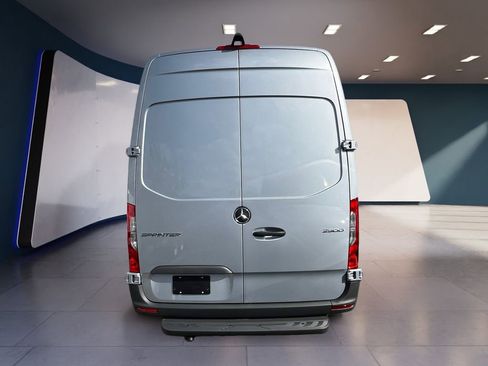 New 2025 Mercedes-Benz Sprinter 2500 image 3