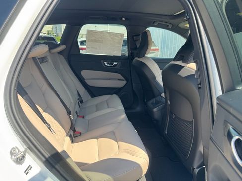 New 2026 Volvo XC60 B5 Core w/ Climate Package image 23