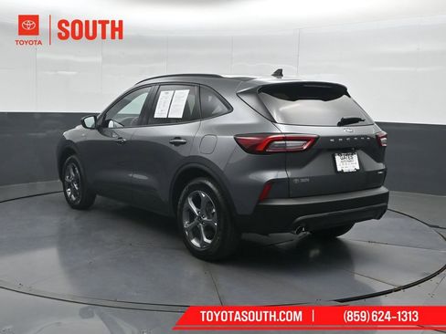 Used 2025 Ford Escape ST-Line AWD/4WD image 8