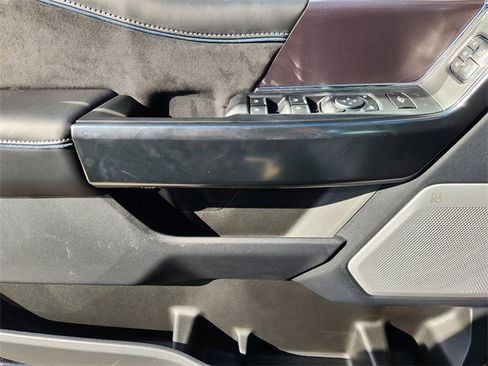 New 2026 Ford F250 Platinum w/ FX4 Off-Road Package image 16