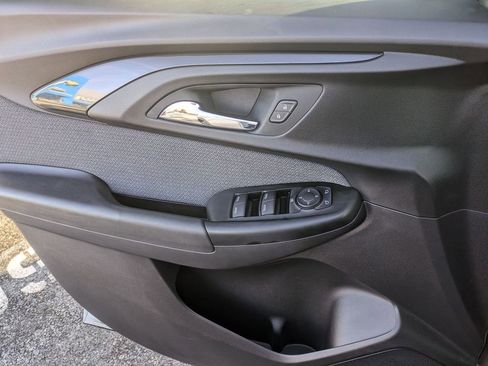 Used 2022 Chevrolet TrailBlazer LT image 9