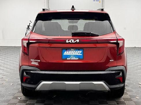 Used 2024 Kia Seltos SX image 8