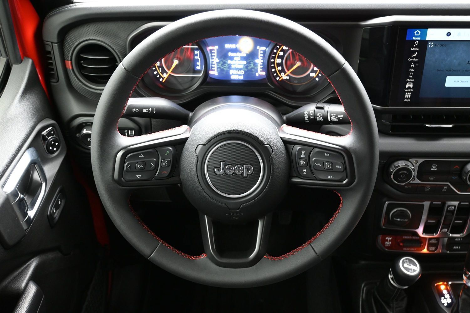 Used 2024 Jeep Wrangler Unlimited Rubicon w/ Technology Group AWD/4WD image 15