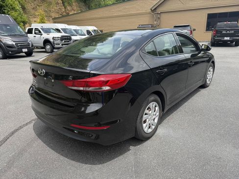 Used 2018 Hyundai Elantra SE FWD image 8