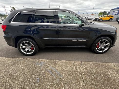 Used 2012 Jeep Grand Cherokee SRT8 w/ Luxury Group II AWD/4WD image 6