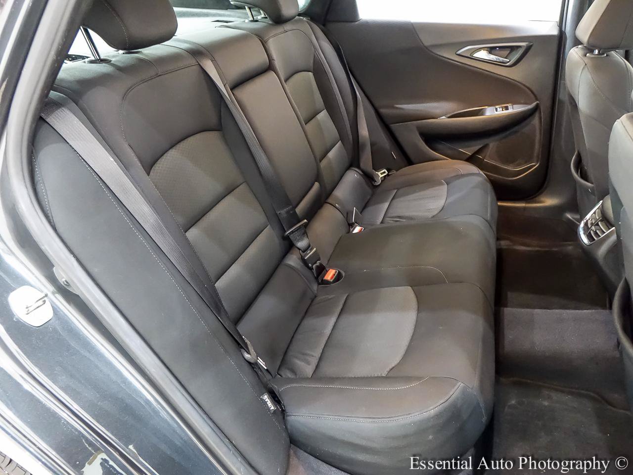 Used 2017 Chevrolet Malibu LT FWD image 28