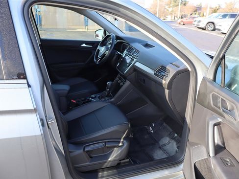 Used 2019 Volkswagen Tiguan SEL image 29