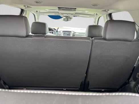 Used 2019 Chevrolet Tahoe Premier AWD/4WD image 16