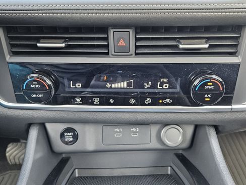 New 2026 Nissan Rogue SV image 10