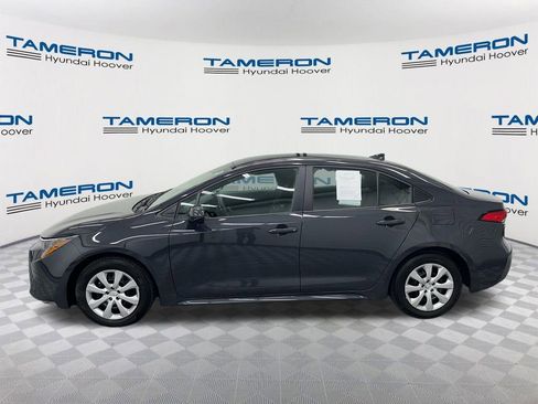 Used 2024 Toyota Corolla LE FWD image 2