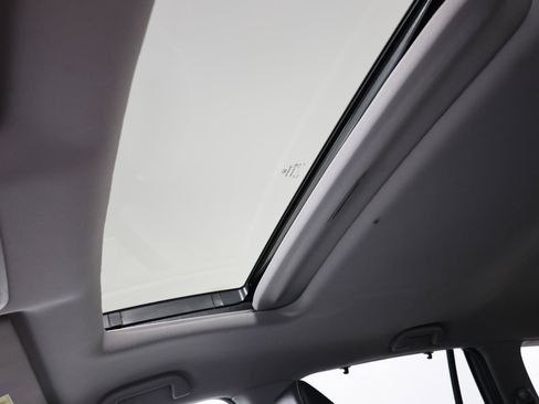 Used 2022 Honda Pilot Special Edition image 23