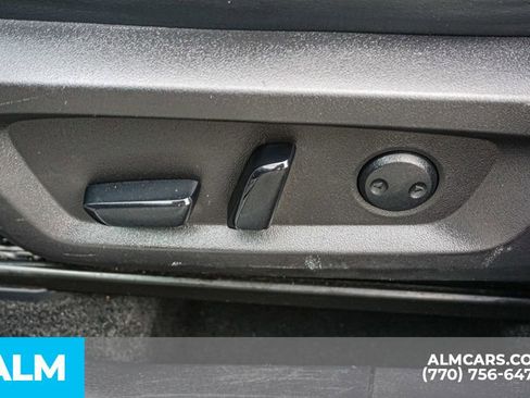 Used 2023 Mitsubishi Outlander SE image 53