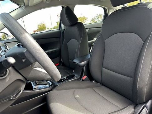 Used 2022 Kia Forte LXS w/ LXS Technology Package image 10