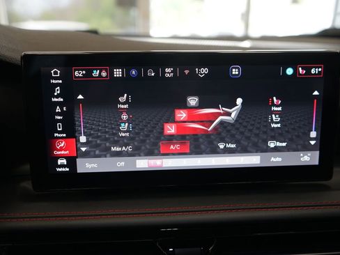 Used 2024 Dodge Hornet R/T Plus w/ R/T Blacktop Package AWD/4WD image 39