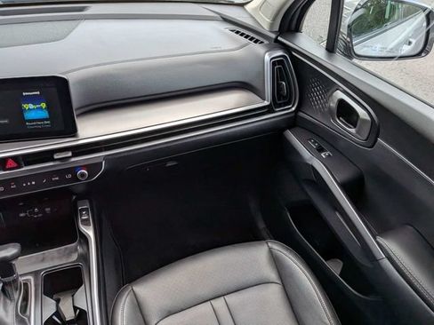 Used 2024 Kia Sorento S w/ Panoramic Sunroof Package FWD image 19