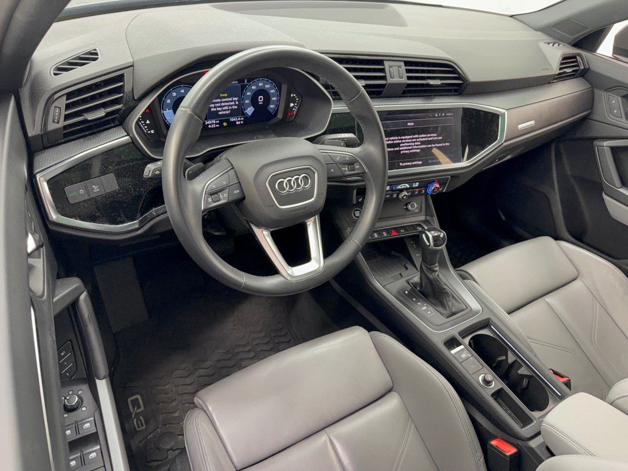 Used 2024 Audi Q3 2.0T Premium AWD/4WD image 4