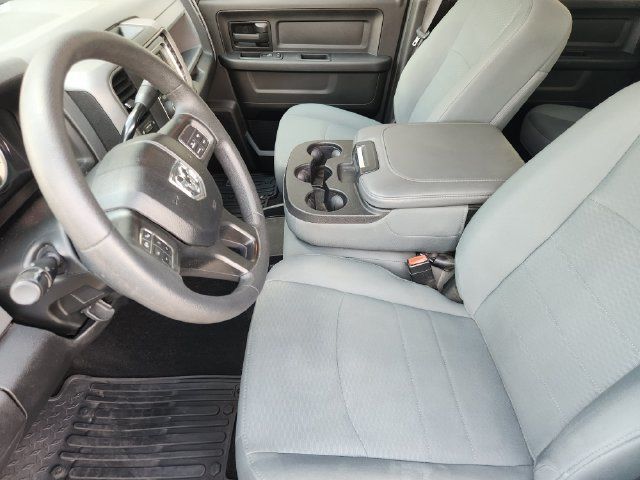 Used 2018 RAM 2500 Tradesman w/ Chrome Appearance Group AWD/4WD image 12