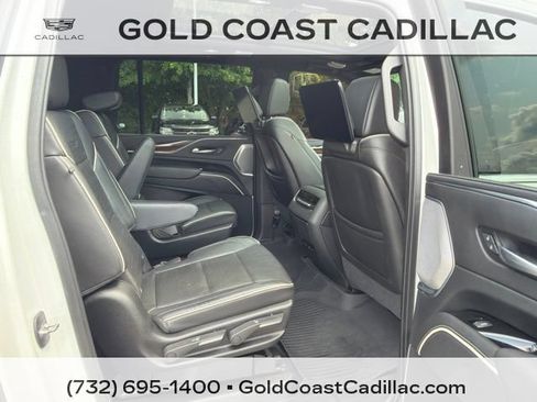 Used 2021 Cadillac Escalade ESV Premium Luxury w/ Driver Assist Tech Package AWD/4WD image 9