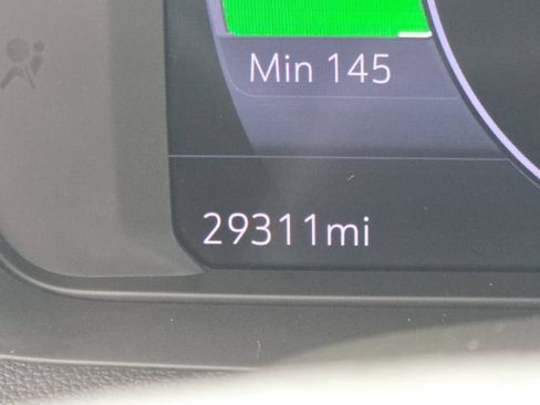 Used 2023 Chevrolet Bolt EUV LT FWD image 14
