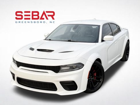 Used 2020 Dodge Charger SRT Hellcat w/ Navigation & Travel Group RWD image 2