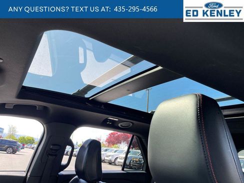 Used 2025 Ford Explorer ST w/ Sun And Sound Package AWD/4WD image 6