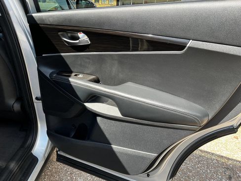 Used 2020 Kia Sorento AWD V6 image 19