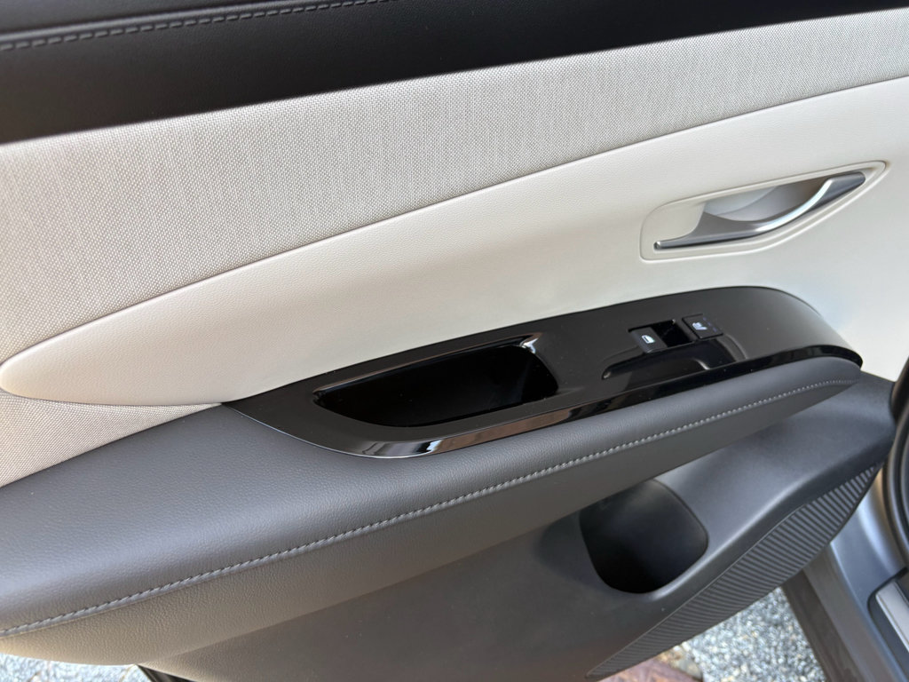 New 2026 Hyundai Tucson Limited AWD/4WD image 19