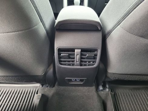 Used 2024 Toyota Corolla Cross AWD Hybrid w/ Moonroof Package image 15