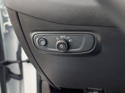 Used 2024 Chevrolet Equinox LT w/ LPO, Floor Liner Package image 25