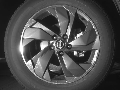 Used 2025 Nissan Rogue SV image 13