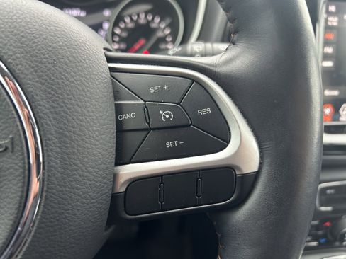 Used 2019 Jeep Compass Limited image 18