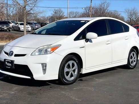 Used 2013 Toyota Prius Two image 15