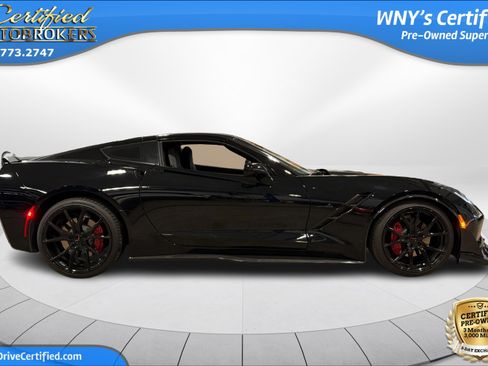 Used 2016 Chevrolet Corvette Stingray Coupe w/ 2LT Preferred Equipment Group RWD image 4