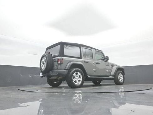 Used 2019 Jeep Wrangler Unlimited Sport S AWD/4WD image 40