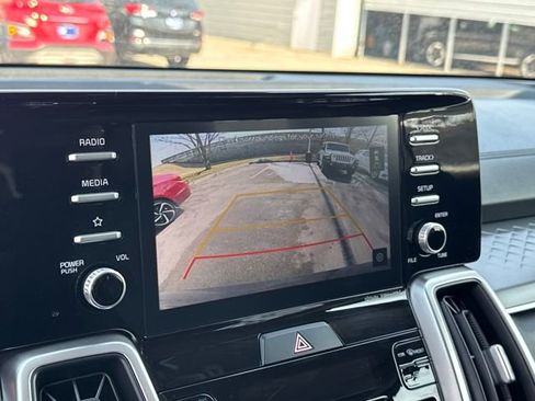 Used 2021 Kia Sorento S image 20
