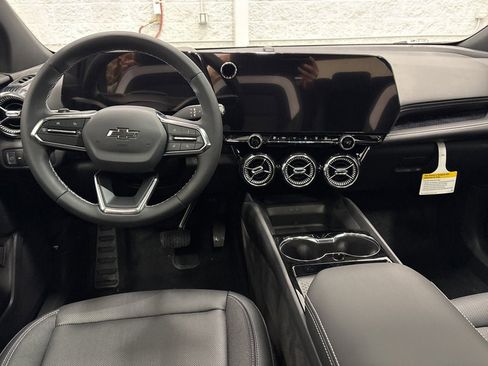 New 2026 Chevrolet Blazer EV LT image 10