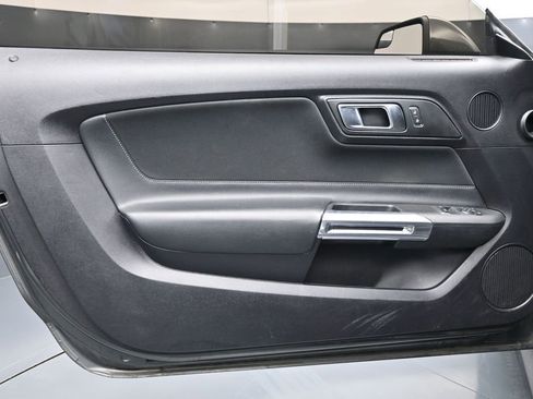 Used 2019 Ford Mustang Coupe w/ Equipment Group 101A RWD image 10