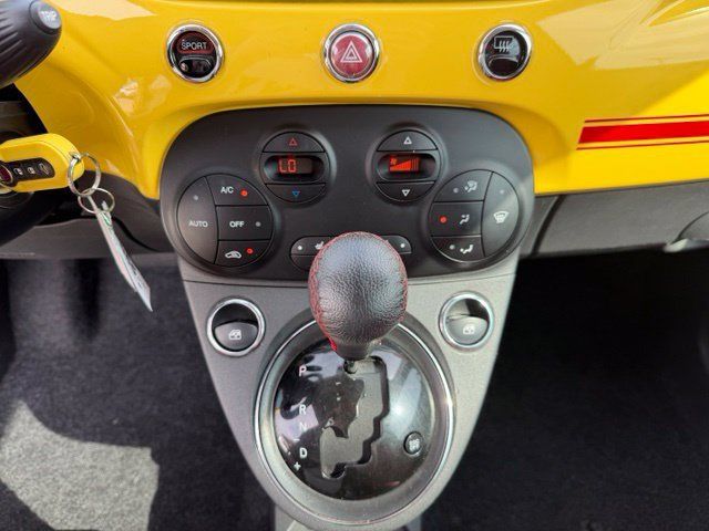 Used 2013 FIAT 500 Lounge w/ Luxury Leather Pkg FWD image 17