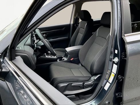 Used 2024 Honda CR-V LX image 17