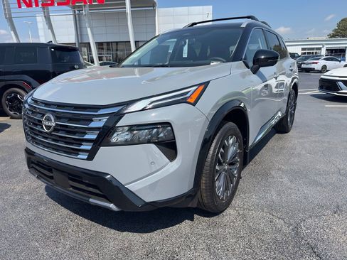 New 2026 Nissan Rogue Platinum AWD/4WD image 9