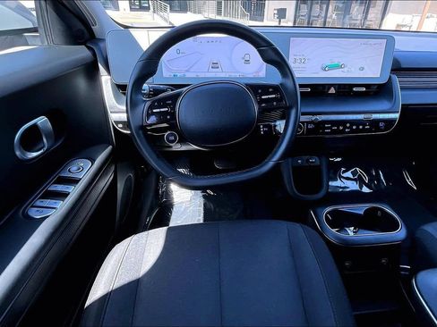 Certified 2024 Hyundai Ioniq 5 SE RWD image 7