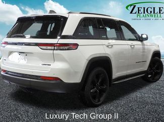 Used 2024 Jeep Grand Cherokee Limited w/ Luxury Tech Group II video 3
