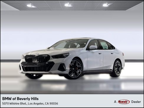 New 2026 BMW i5 eDrive40 w/ M Sport Package RWD image 1
