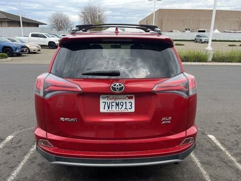 Used 2016 Toyota RAV4 XLE image 6