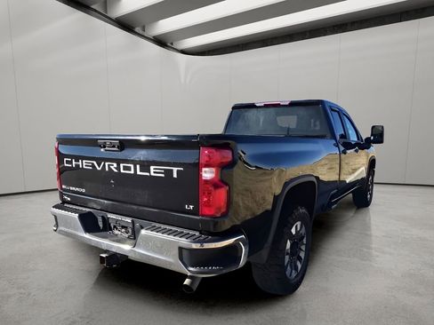 Used 2022 Chevrolet Silverado 2500 LT w/ Convenience Package image 6
