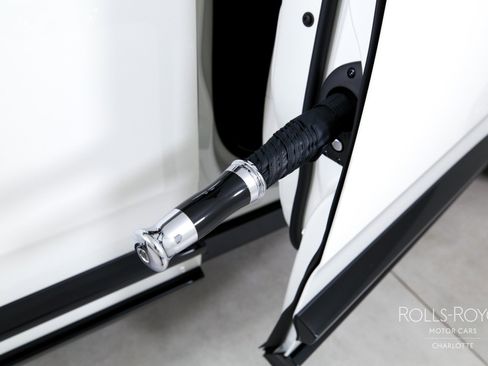 Used 2026 Rolls-Royce Cullinan image 24