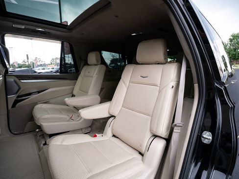 Used 2025 Cadillac Escalade Sport Platinum AWD/4WD image 49