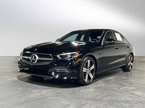 Used 2025 Mercedes-Benz C 300 4MATIC Sedan image 7