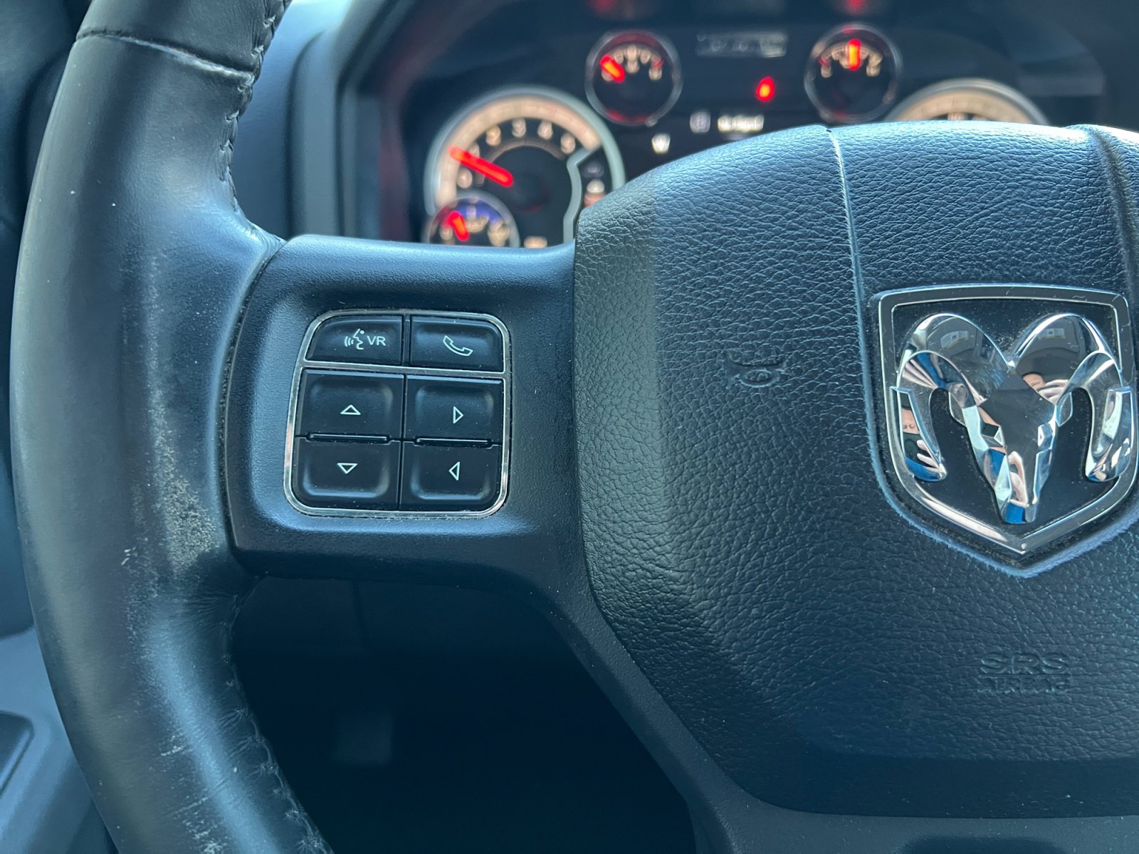 Used 2017 RAM 2500 SLT AWD/4WD image 29